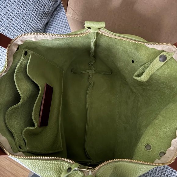 Portland Leather Large Tote Bag - Picture 7 of 7